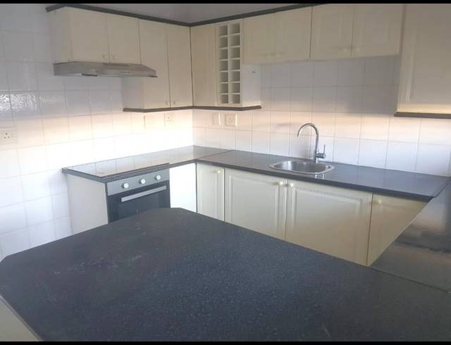 1 BEDROOM PROPERTY TO RENT IN BEACHFRONT